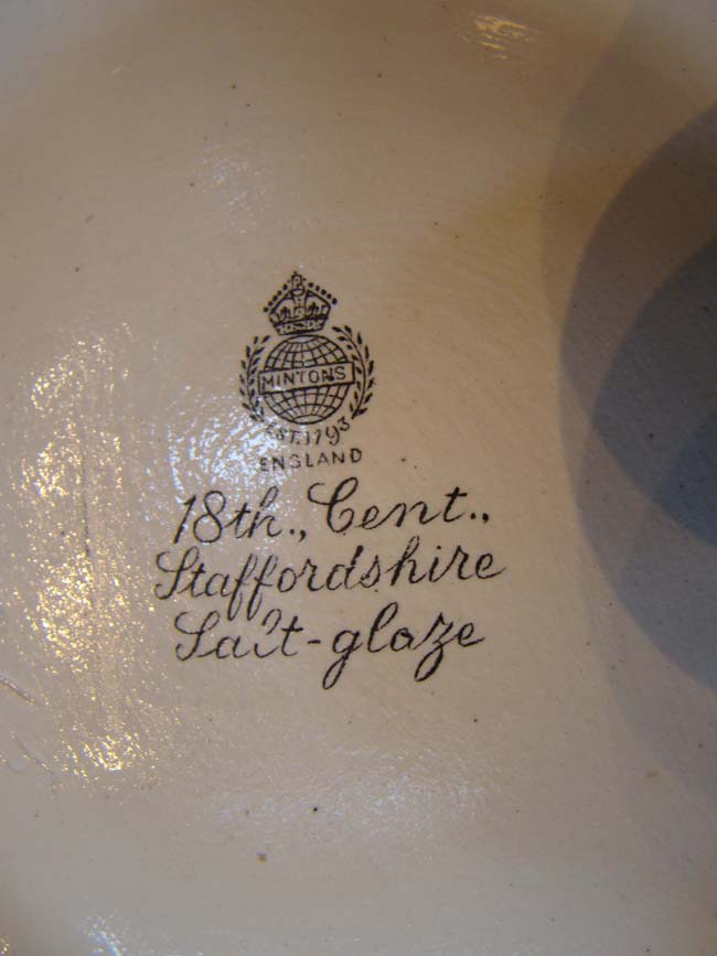 A fine pair of Minton "18th century style Staffordshire salt-glaze" oyster plates — image 3
